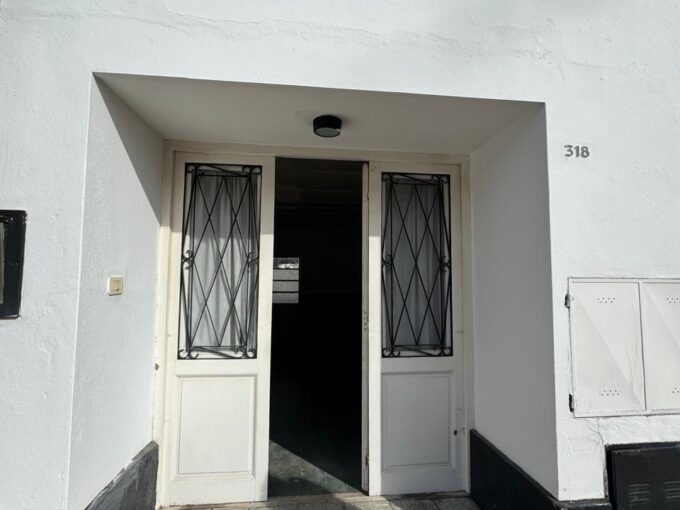 VENDEMOS PROPIEDAD DE DOS HABITACIONES – SAN LORENZO AL 300