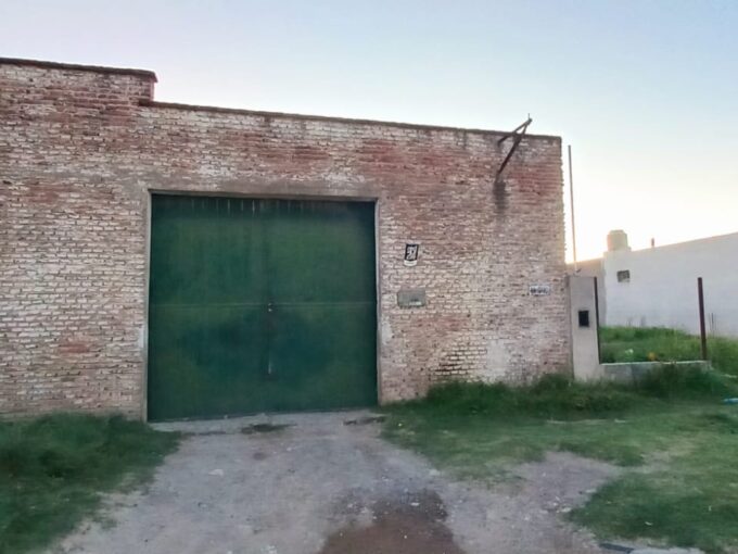 VENDEMOS DOS LOTES CON GALPON Y PROYECTO APROBADO – SAN LORENZO AL 1100